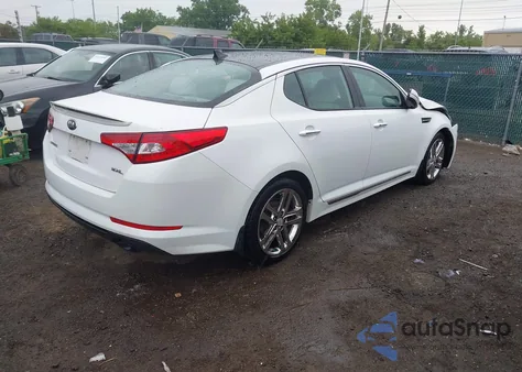 2013 Kia Optima Sx z USA, uszkodzony, nr VIN 5XXGR4A65DG158742